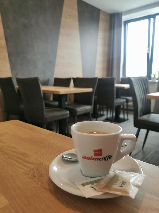 Ala hotel Bystrice nad Pernstejnem Buitenkant foto