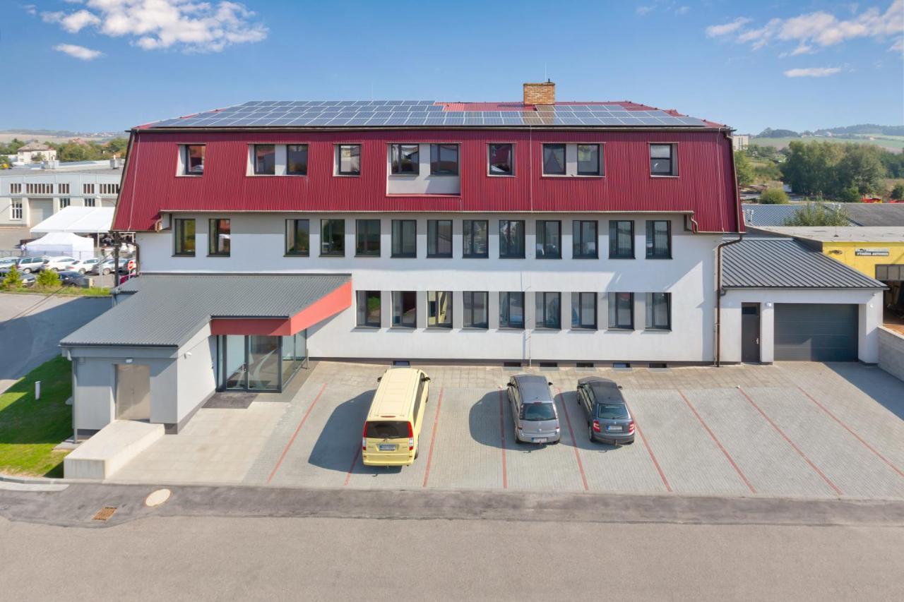 Ala hotel Bystrice nad Pernstejnem Buitenkant foto